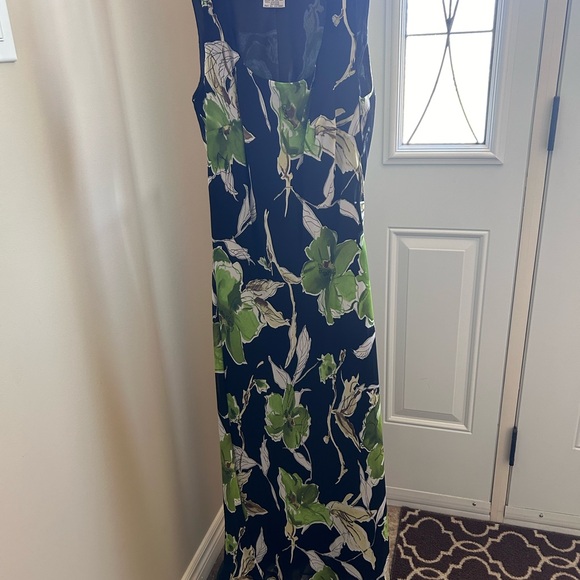 Ladies Evan Picone dress + sweater - Picture 2 of 11